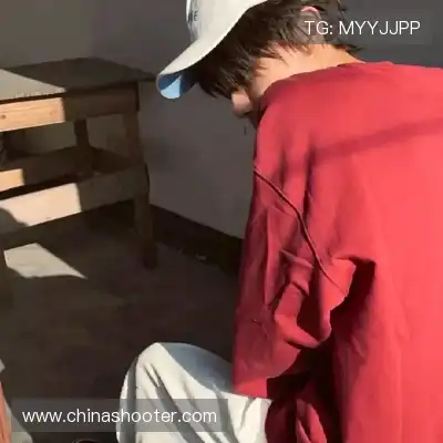屈俪